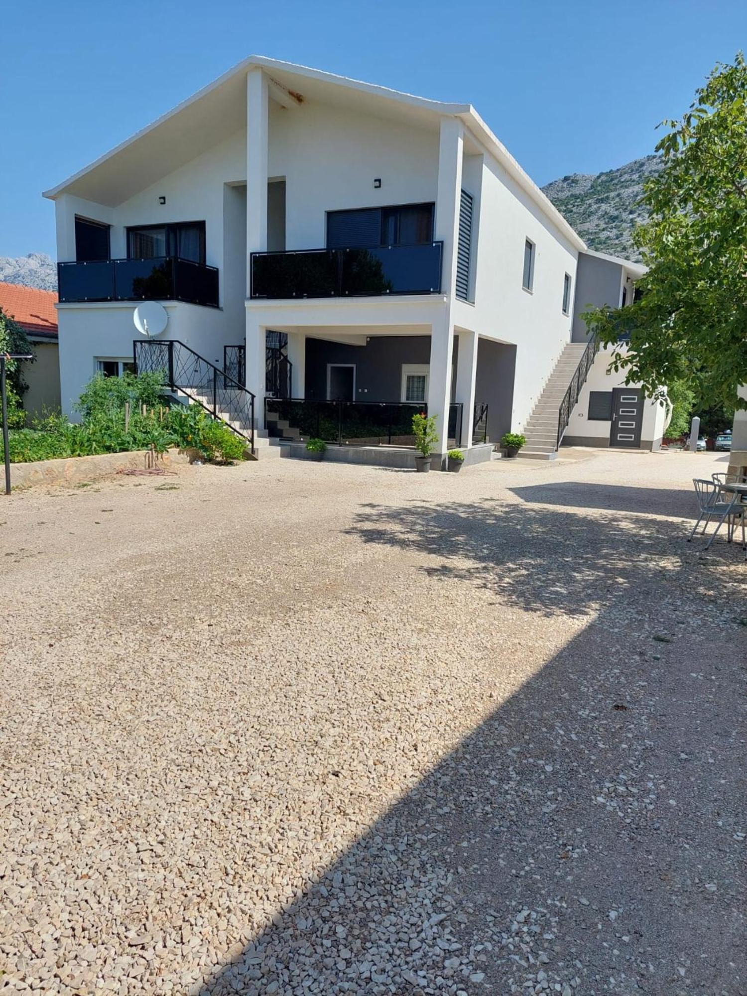 Apartmani Karla Paklenica ستاريغغاد باكلينتسا المظهر الخارجي الصورة