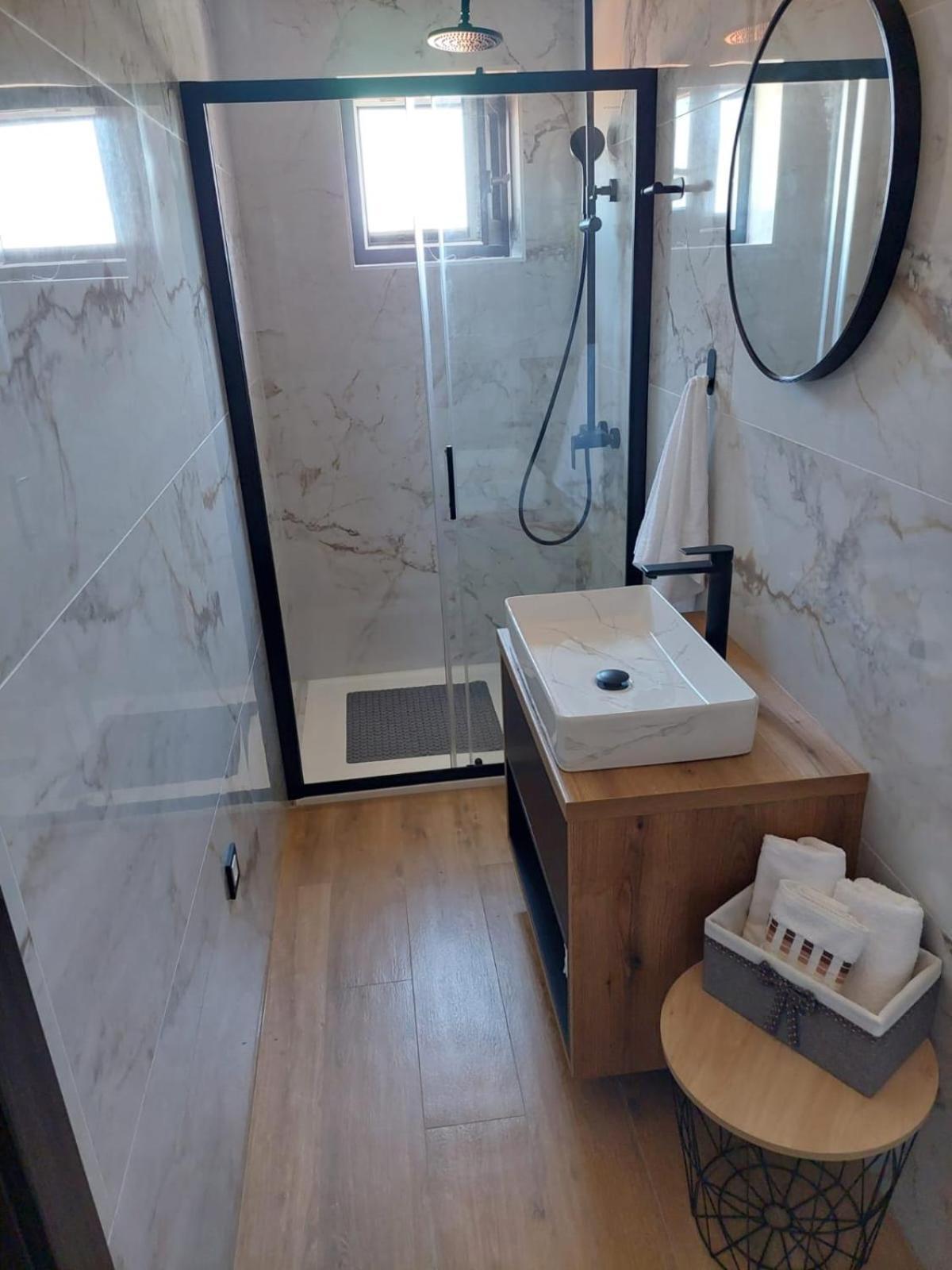 Apartmani Karla Paklenica ستاريغغاد باكلينتسا المظهر الخارجي الصورة
