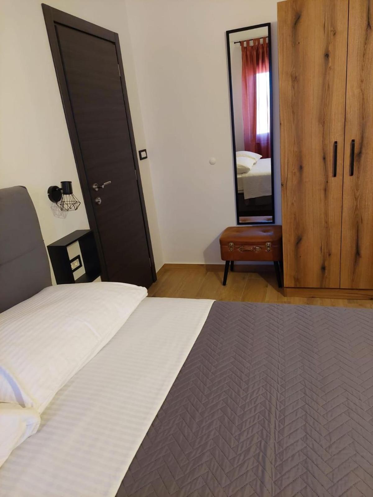Apartmani Karla Paklenica ستاريغغاد باكلينتسا المظهر الخارجي الصورة