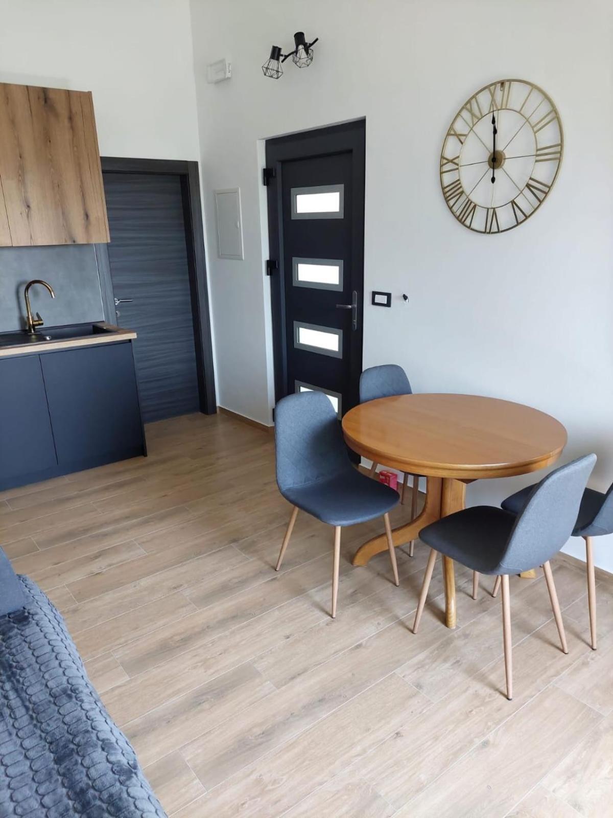 Apartmani Karla Paklenica ستاريغغاد باكلينتسا المظهر الخارجي الصورة